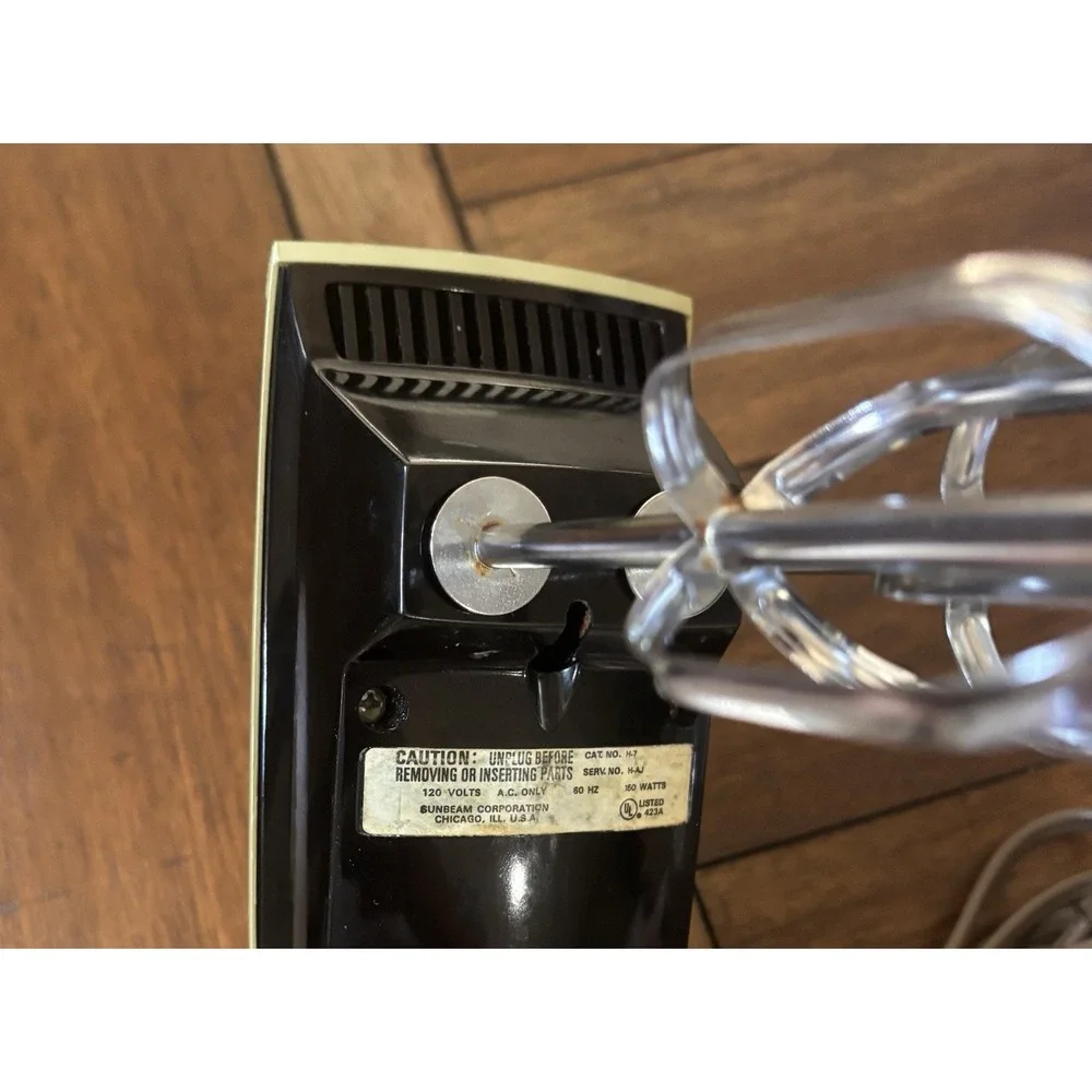 VTG Sunbeam Mixmaster Hand Mixer Avocado Green 5 Speed Burst Of Power Working